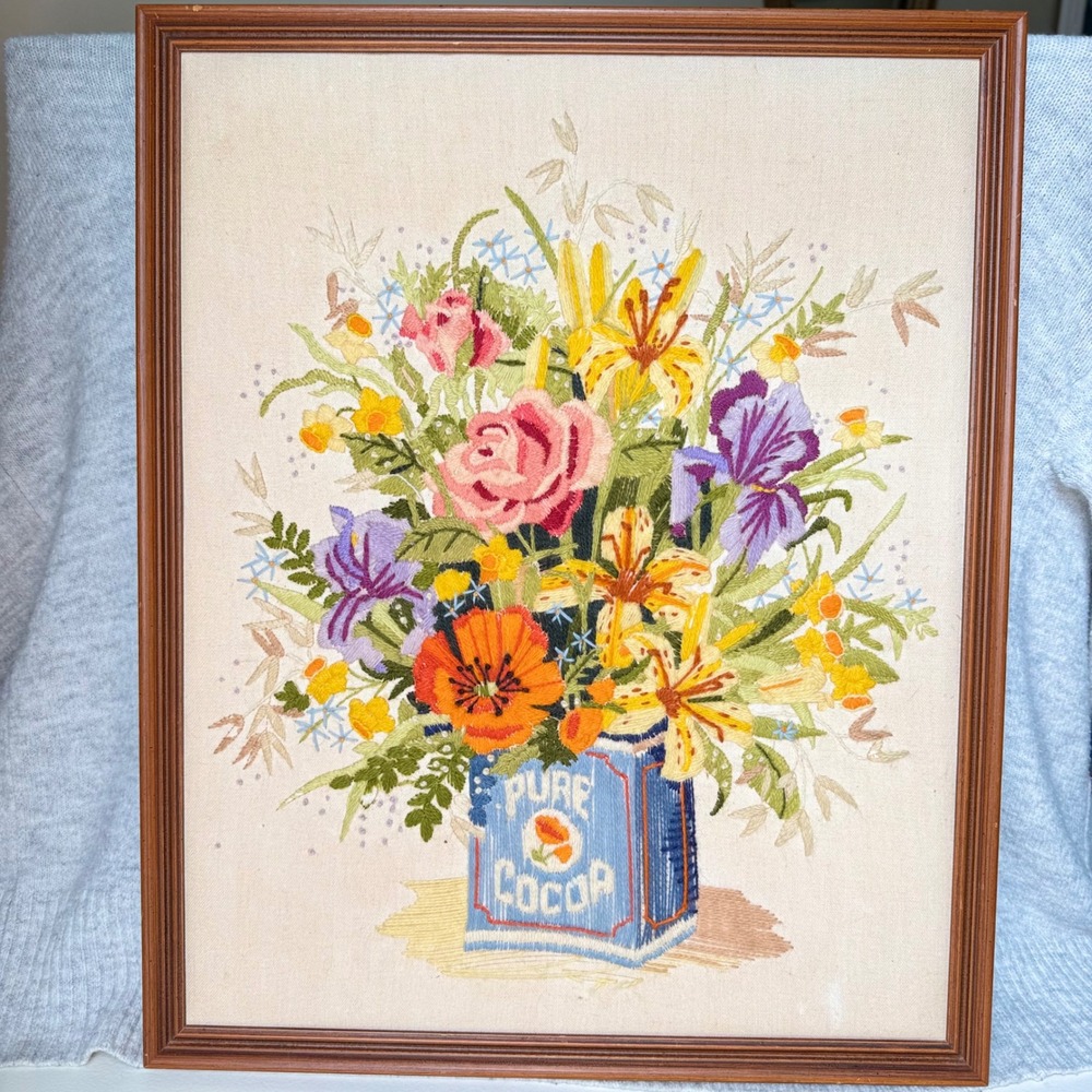 VTG Handmade Crewel Embroidery Floral Bouquet Pure Cocoa Tin Framed Art 21x17